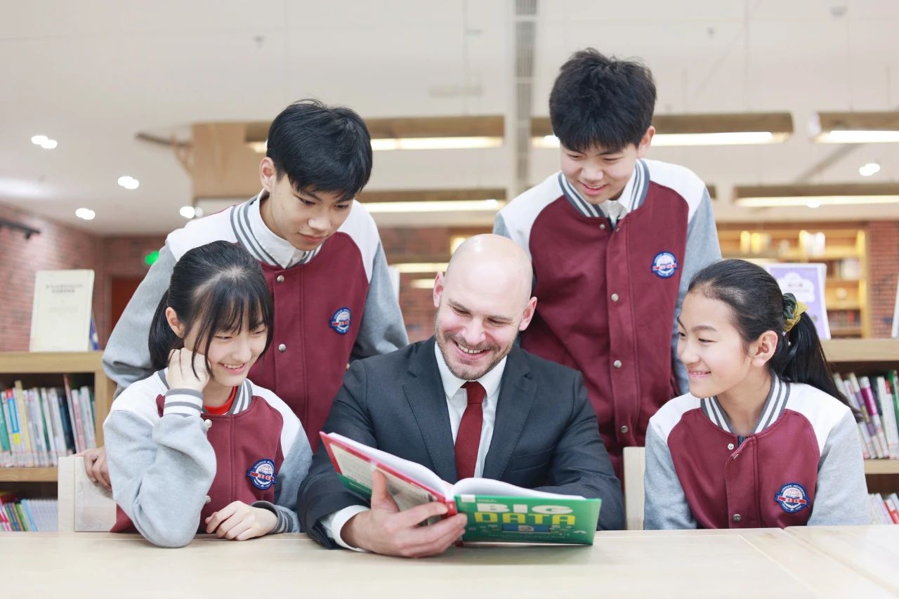 學校如何在課程中融入多元文化元素,系統(tǒng)支持助力拓展_頂尖版74.22.53