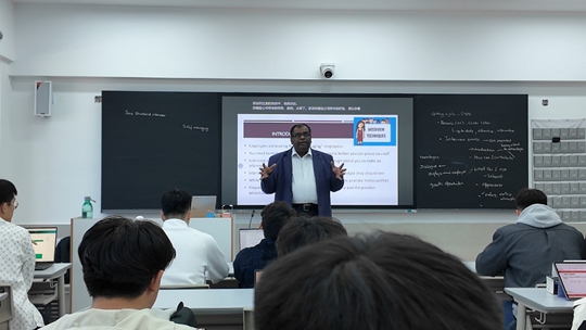 教育與科技結(jié)合，培養(yǎng)學(xué)生的領(lǐng)導(dǎo)力,高效協(xié)同流程推進(jìn)_煥新未來93.21.44