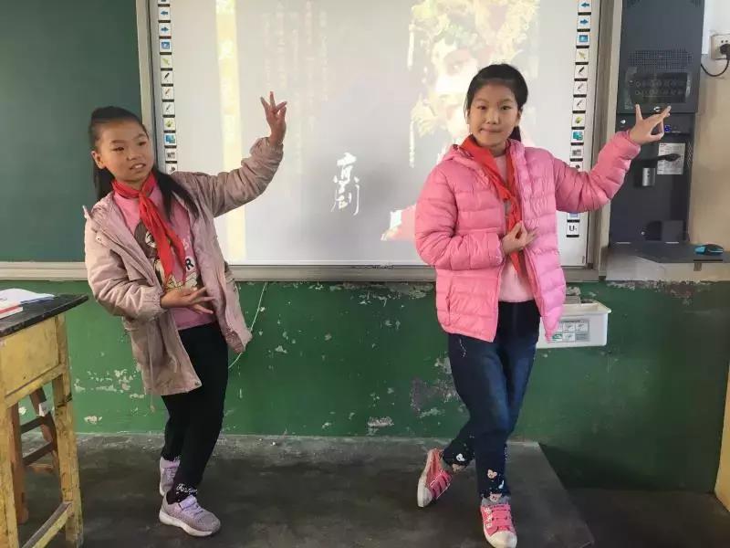 科技推動教育與傳統(tǒng)文化的融合發(fā)展,實施路徑精準執(zhí)行_銳途版36.01.27